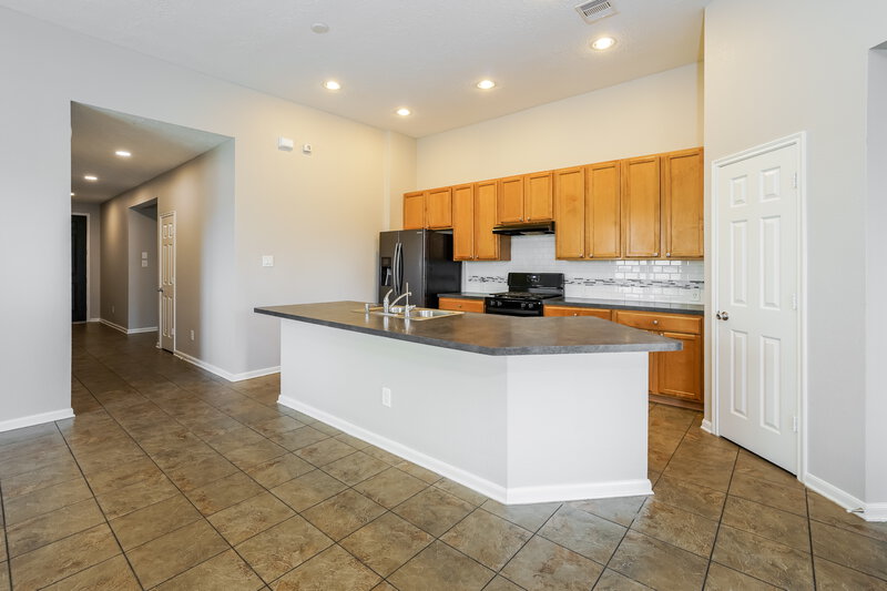 2,100/Mo, 6514 Buchanan Pine Ln Katy, TX 77449 Kitchen View 2