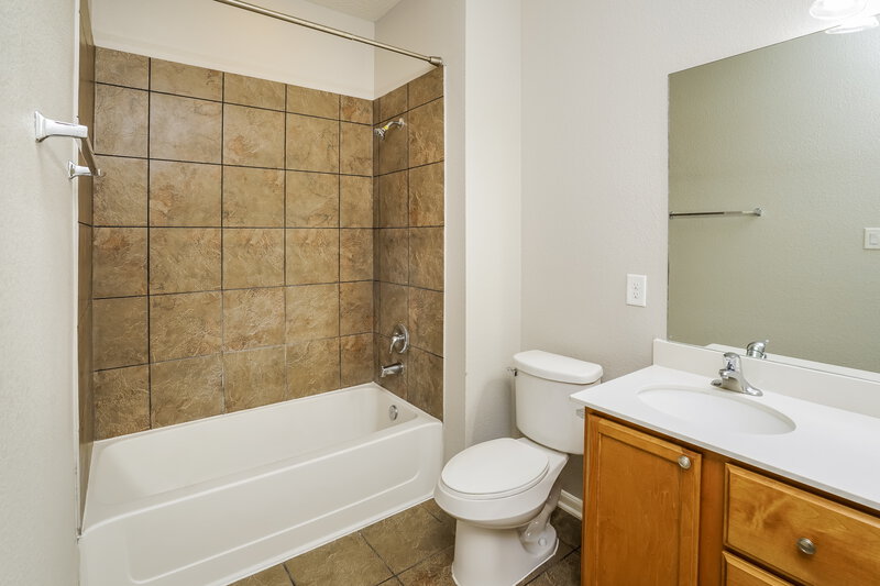 2,100/Mo, 6514 Buchanan Pine Ln Katy, TX 77449 Bathroom View