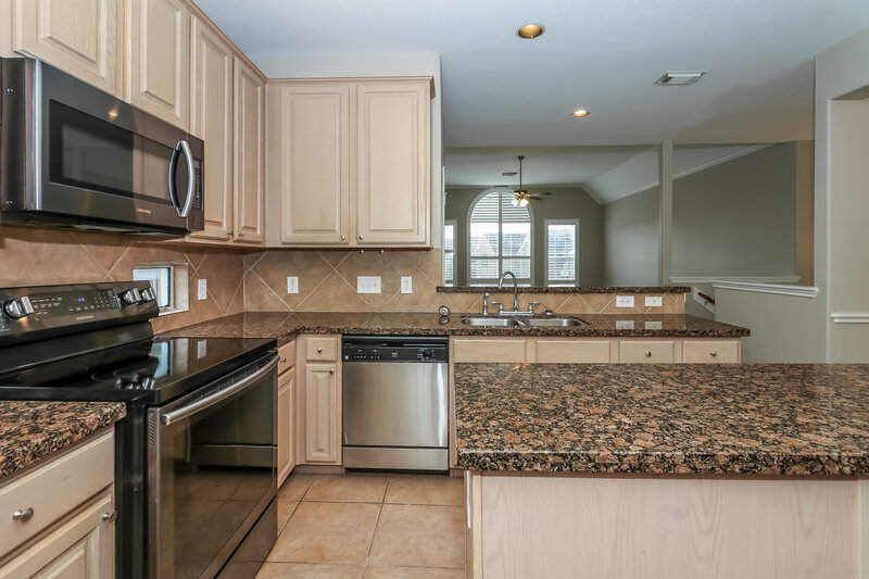 1,975/Mo, 3607 Burning Palms Ct Houston, TX 77042 Misc View 7