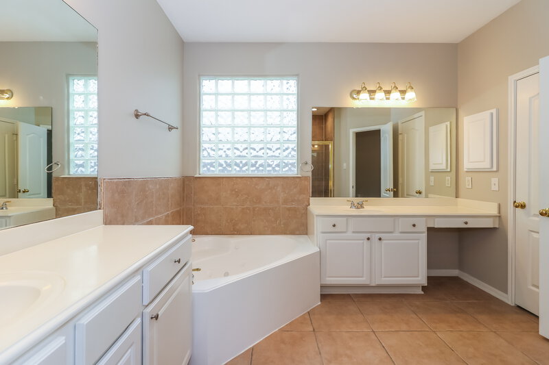 1,975/Mo, 3607 Burning Palms Ct Houston, TX 77042 Misc View 12