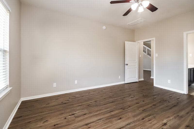 2,550/Mo, 218 Pequin Rd Crosby, TX 77532 Main Bedroom View 2