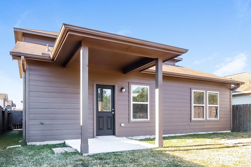 2,550/Mo, 218 Pequin Rd Crosby, TX 77532 Rear View