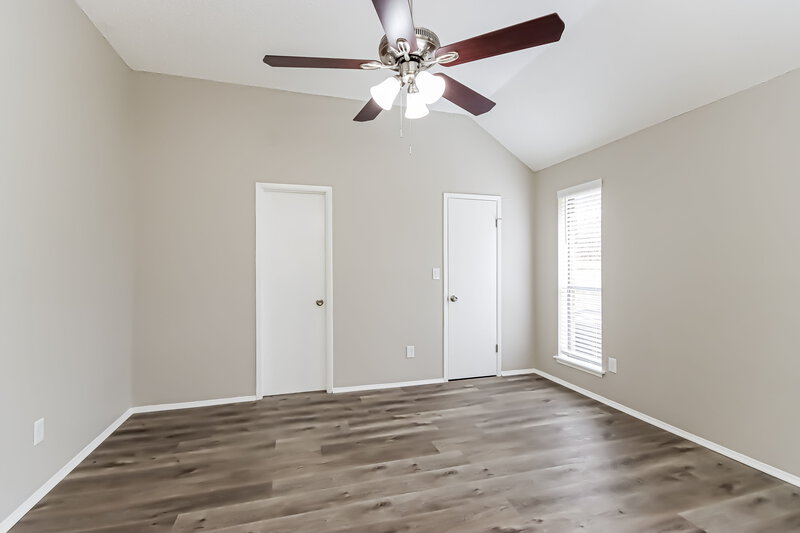 2,020/Mo, 9811 Orangevale Dr Spring, TX 77379 Main Bedroom View 2