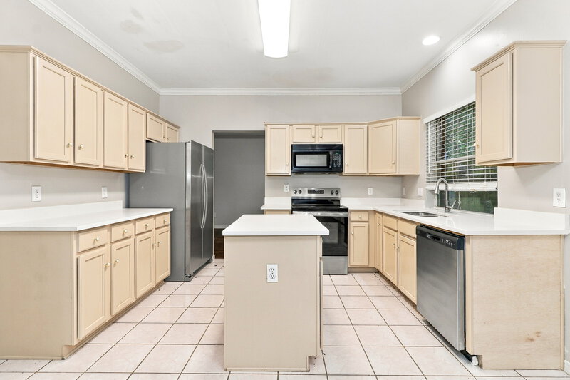 0/Mo, 18622 Sandelford Dr Katy, TX 77449 Kitchen View