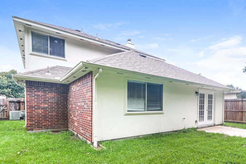 2,135/Mo, 4818 Gypsy Forest Dr Humble, TX 77346 Rear View