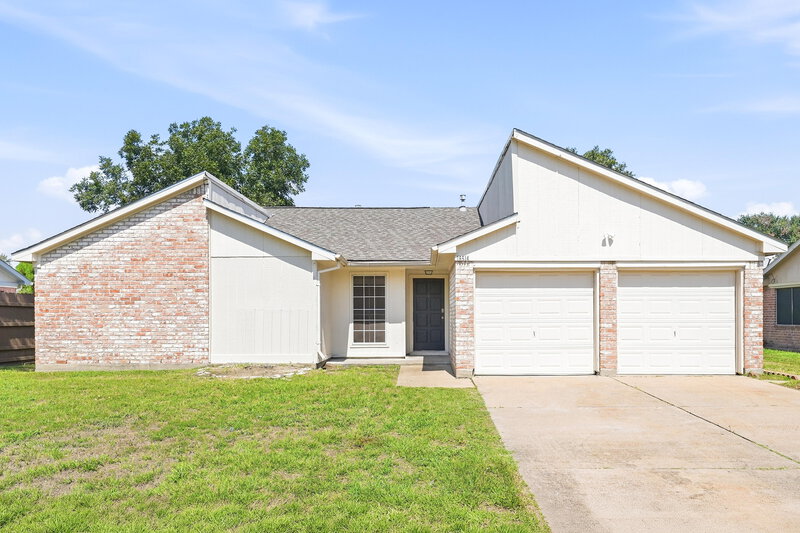 3 Bedroom House – 19514 Mallard Lake Ln, Houston, TX 77084