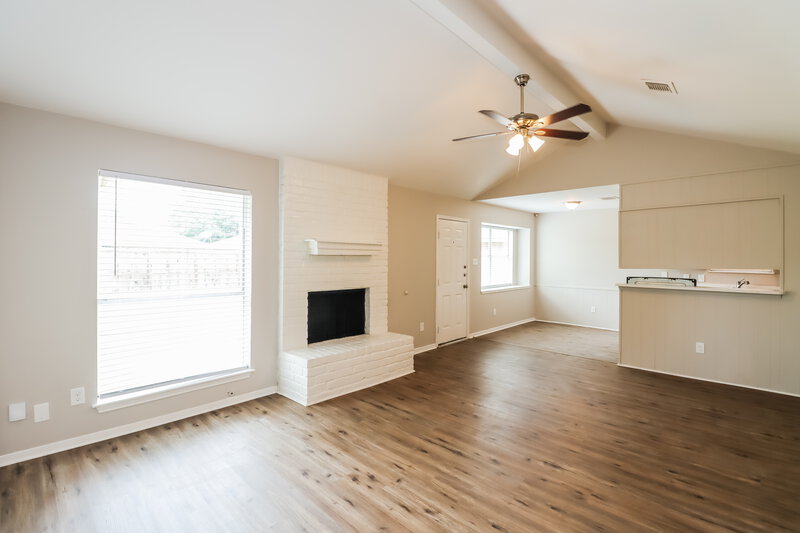 1,945/Mo, 19514 Mallard Lake Ln Houston, TX 77084 Living Room View
