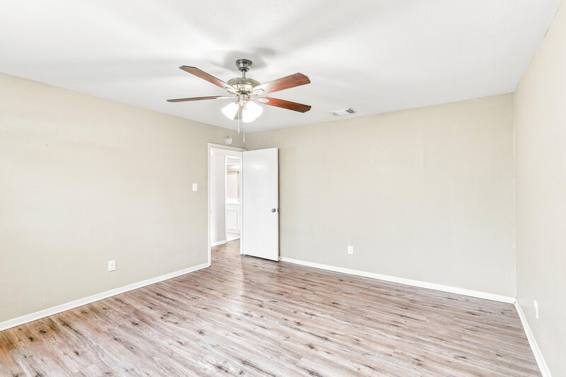 1,665/Mo, 19514 Mallard Lake Ln Houston, TX 77084 Primary Bedroom View 2