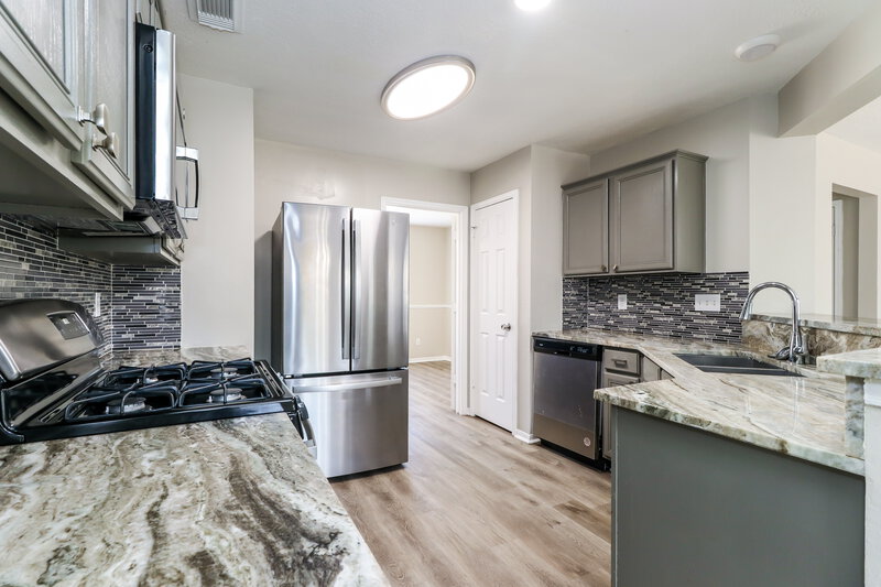 2,230/Mo, 1334 Taymouth Dr Spring, TX 77386 Kitchen View 2
