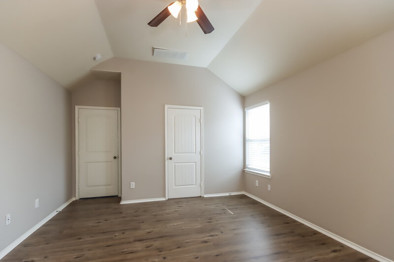2,410/Mo, 16606 Lake Prince Ln Houston, TX 77044 Main Bedroom View 2