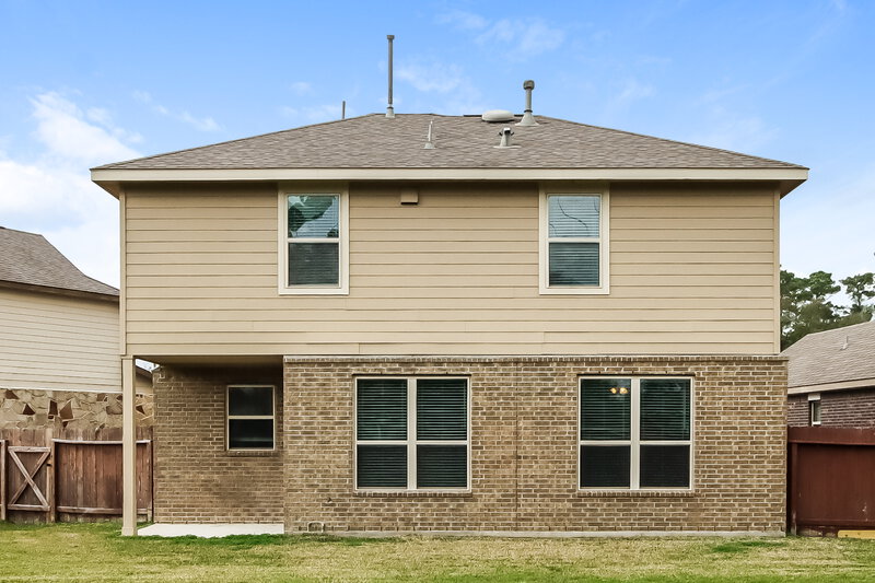 2,410/Mo, 16606 Lake Prince Ln Houston, TX 77044 Rear View