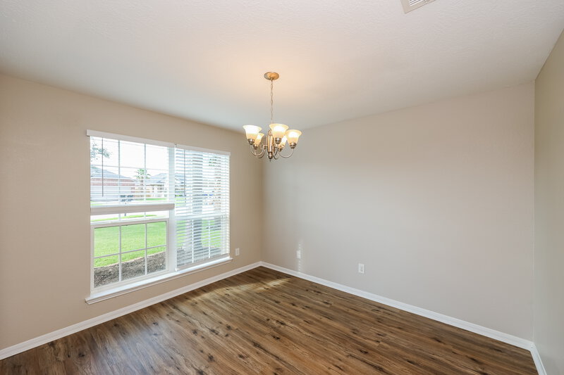 2,300/Mo, 326 Gulf Winds Dr Bacliff, TX 77518 Dining Room View