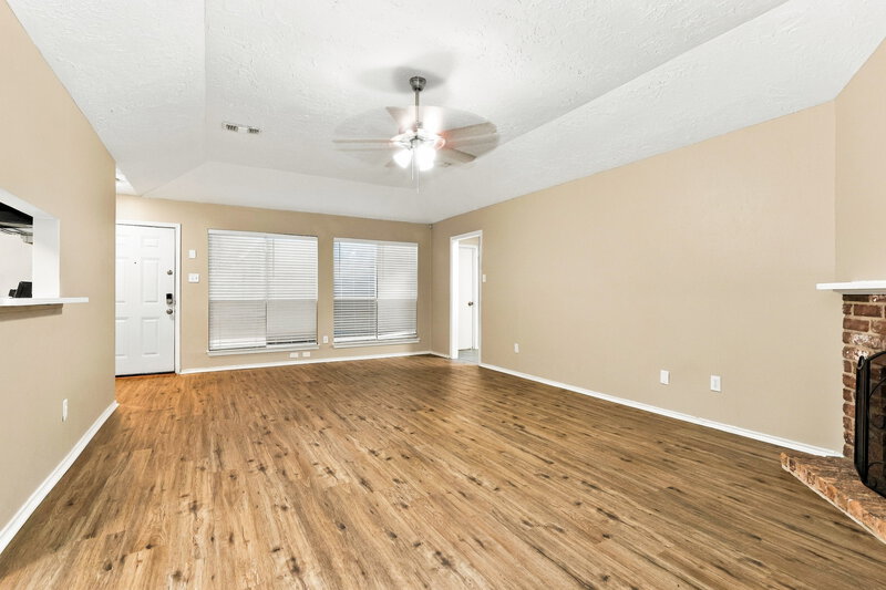 1,755/Mo, 6926 Bullinger Dr Spring, TX 77379 Living Room View 3