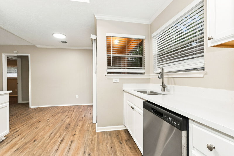 1,755/Mo, 6926 Bullinger Dr Spring, TX 77379 Kitchen View