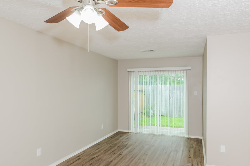 1,800/Mo, 6926 Bullinger Dr Spring, TX 77379 Family Room View