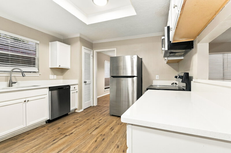 1,755/Mo, 6926 Bullinger Dr Spring, TX 77379 Kitchen View 2