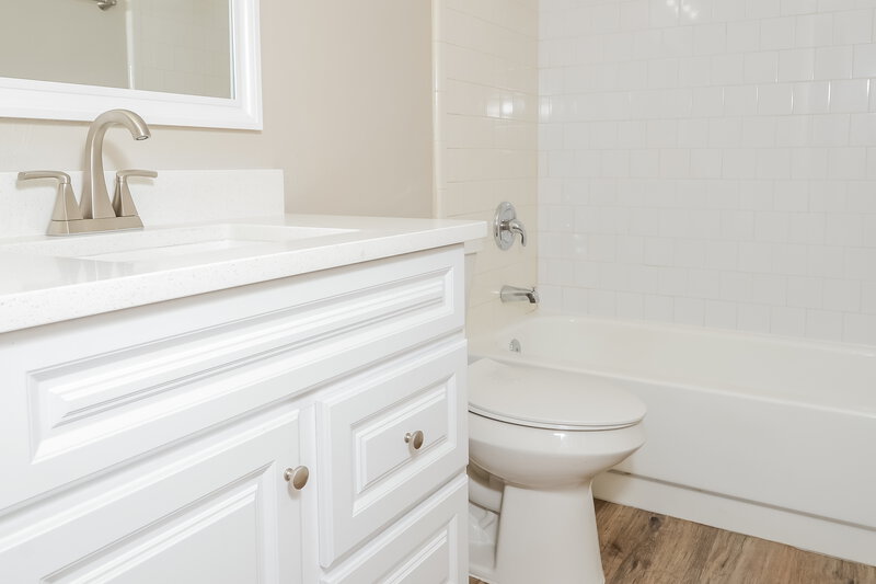 1,800/Mo, 6926 Bullinger Dr Spring, TX 77379 Bathroom View