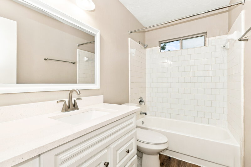 1,755/Mo, 6926 Bullinger Dr Spring, TX 77379 Bathroom View