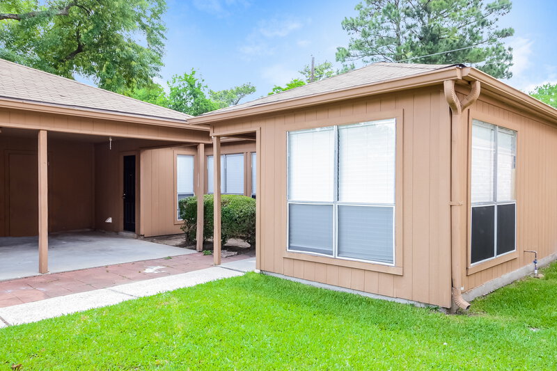 1,800/Mo, 6926 Bullinger Dr Spring, TX 77379 Rear View 2