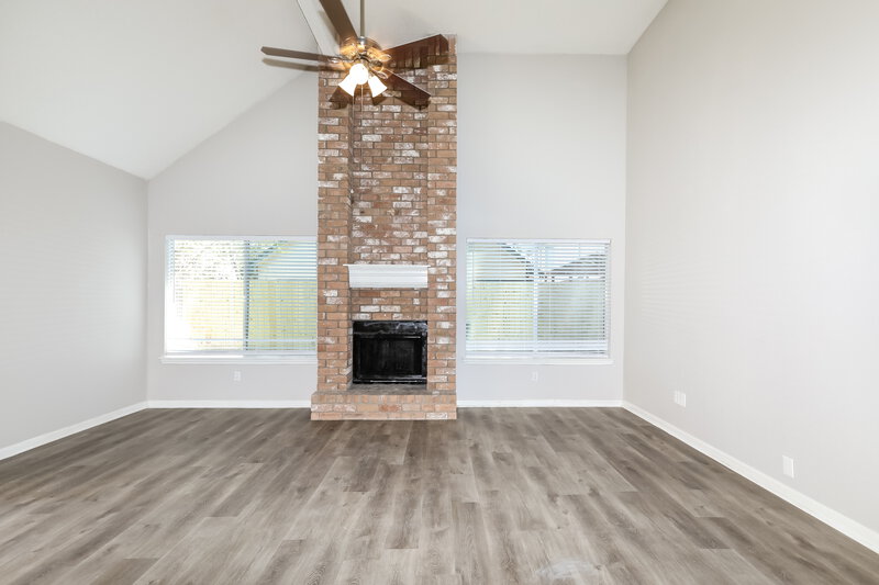 2,375/Mo, 16035 Sunbeam River Dr Houston, TX 77084 Living Room View