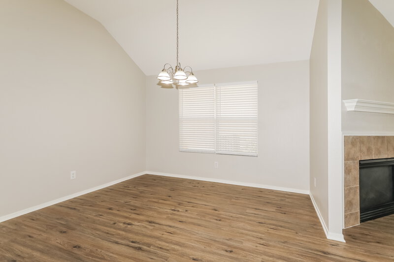 2,105/Mo, 16976 Scenic Knl Conroe, TX 77385 Dining Room View