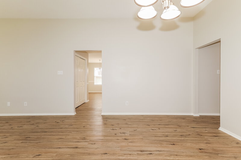 2,105/Mo, 16976 Scenic Knl Conroe, TX 77385 Dining Room View 2