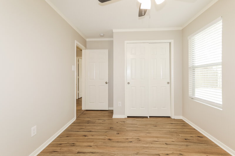 2,105/Mo, 16976 Scenic Knl Conroe, TX 77385 Bedroom View 2