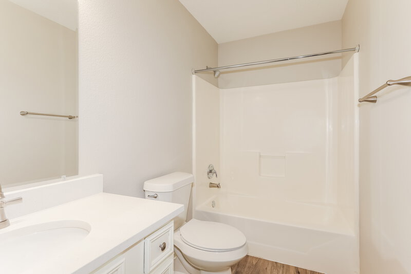 2,105/Mo, 16976 Scenic Knl Conroe, TX 77385 Bathroom View