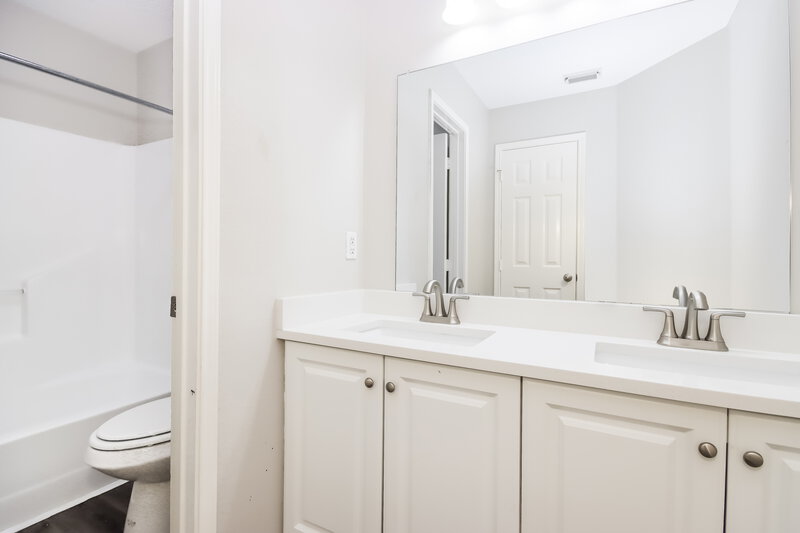 2,370/Mo, 20719 Fox Hound Ln Humble, TX 77338 Bathroom View