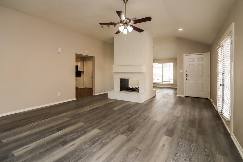 2,295/Mo, 13835 Aspen Hollow Ln Houston, TX 77082 Living Room View