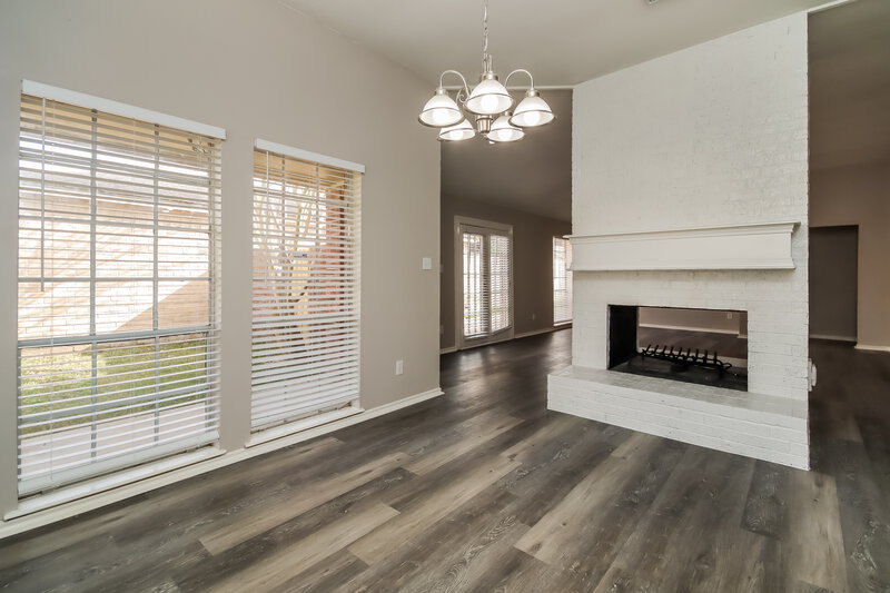 2,295/Mo, 13835 Aspen Hollow Ln Houston, TX 77082 Dining Room View