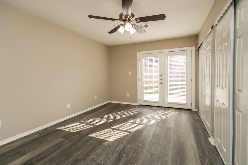 2,295/Mo, 13835 Aspen Hollow Ln Houston, TX 77082 Main Bedroom View 2