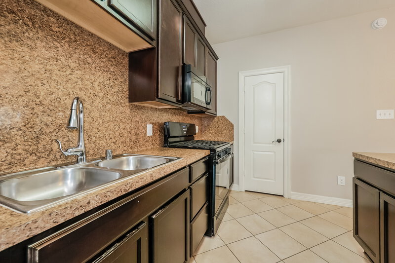 1,800/Mo, 23733 Briar Tree Dr Porter, TX 77365 Kitchen View 2