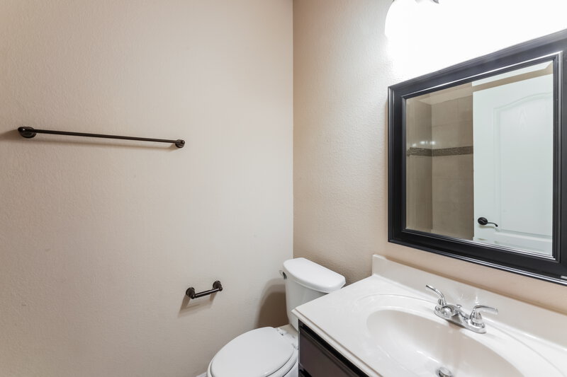 1,935/Mo, 23733 Briar Tree Dr Porter, TX 77365 Bathroom View