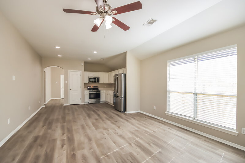 1,670/Mo, 24223 Silver Maple Dr Huffman, TX 77336 Living Room View 2