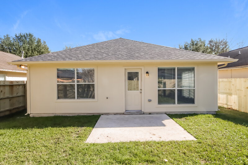 1,670/Mo, 24223 Silver Maple Dr Huffman, TX 77336 Rear View