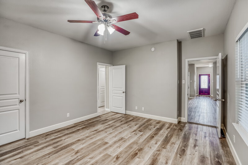 2,235/Mo, 6006 Lovage Ave Crosby, TX 77532 Main Bedroom View 2