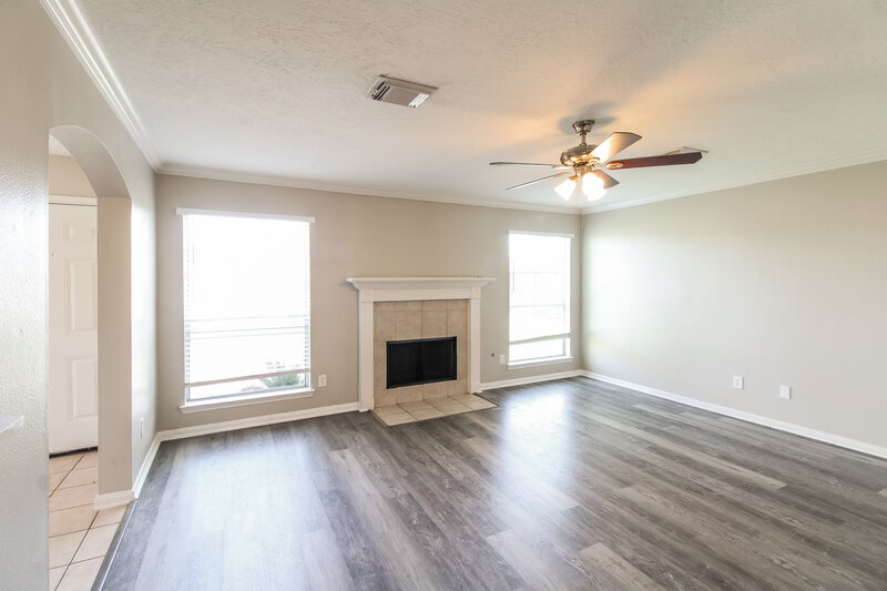 2,355/Mo, 408 Cedar Branch Dr League City, TX 77573 Living Room View