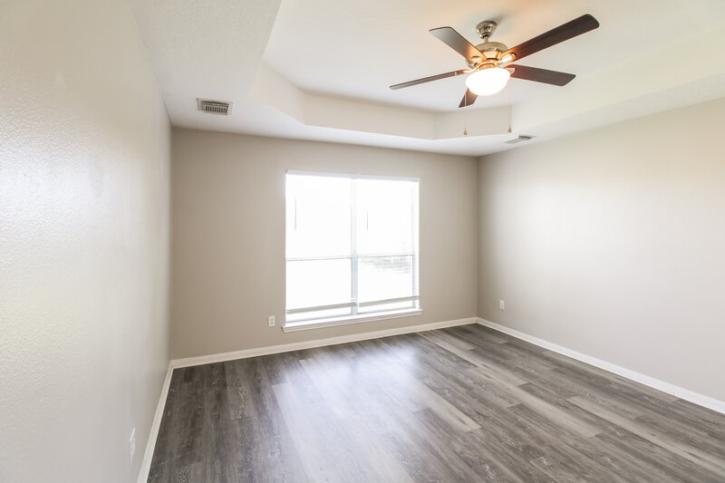 2,355/Mo, 408 Cedar Branch Dr League City, TX 77573 Main Bedroom View