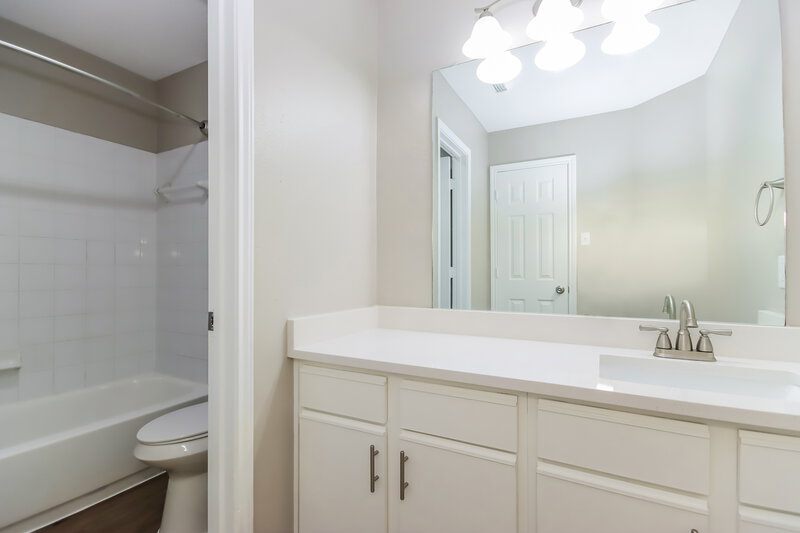 2,285/Mo, 21015 Fox Walk Trl Humble, TX 77338 Bathroom View