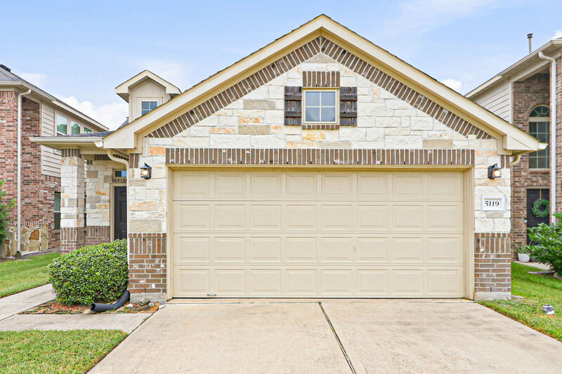2,230/Mo, 5119 Gulf Stream Ln Bacliff, TX 77518 External View