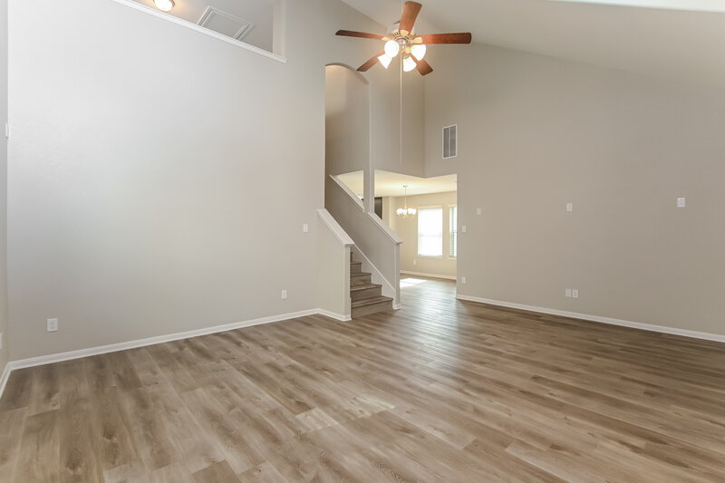 2,185/Mo, 5119 Gulf Stream Ln Bacliff, TX 77518 Living Room View