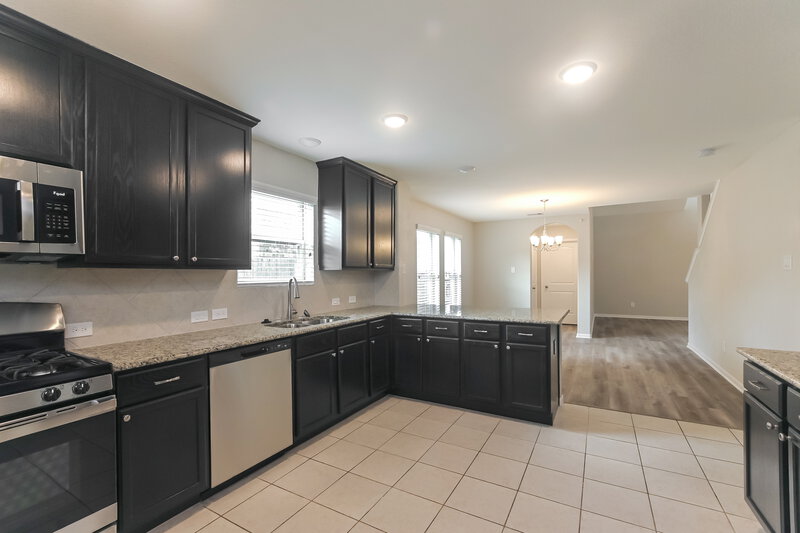 2,185/Mo, 5119 Gulf Stream Ln Bacliff, TX 77518 Kitchen View