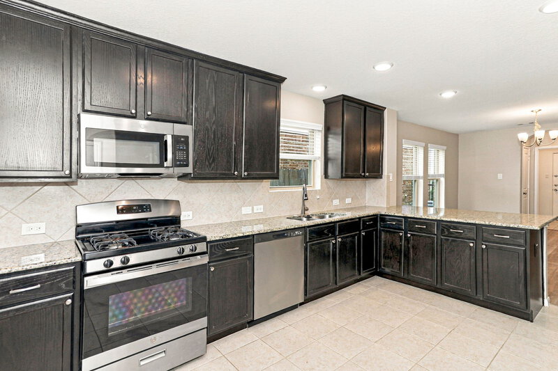 2,230/Mo, 5119 Gulf Stream Ln Bacliff, TX 77518 Kitchen View 2