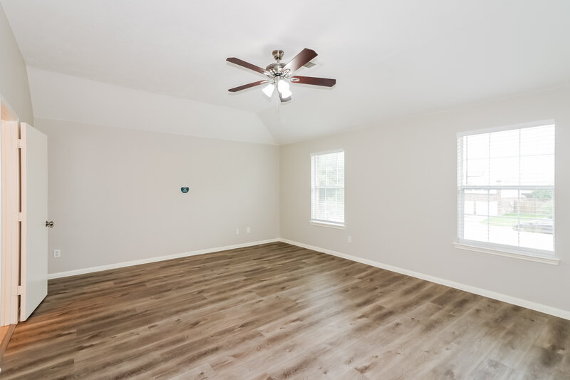 2,700/Mo, 15503 Gallant Ct Houston, TX 77082 Main Bedroom View