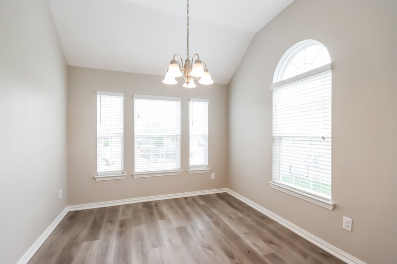 2,000/Mo, 16723 Highland Villa Ln Humble, TX 77396 Dining Room View