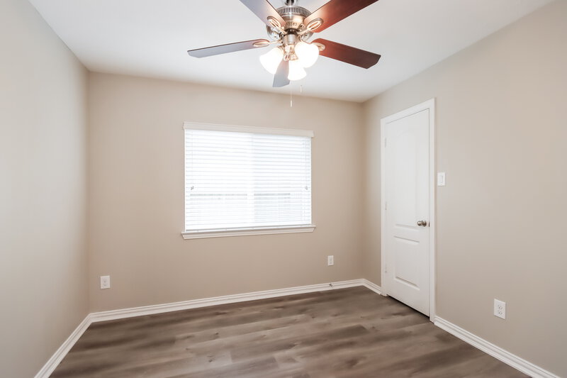 2,000/Mo, 16723 Highland Villa Ln Humble, TX 77396 Bedroom View