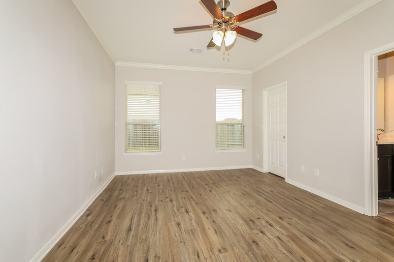 2,425/Mo, 23006 Silver Linden Ct Tomball, TX 77375 Main Bedroom View