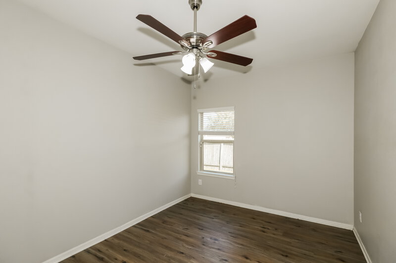 2,295/Mo, 23006 Silver Linden Ct Tomball, TX 77375 Bedroom View 2