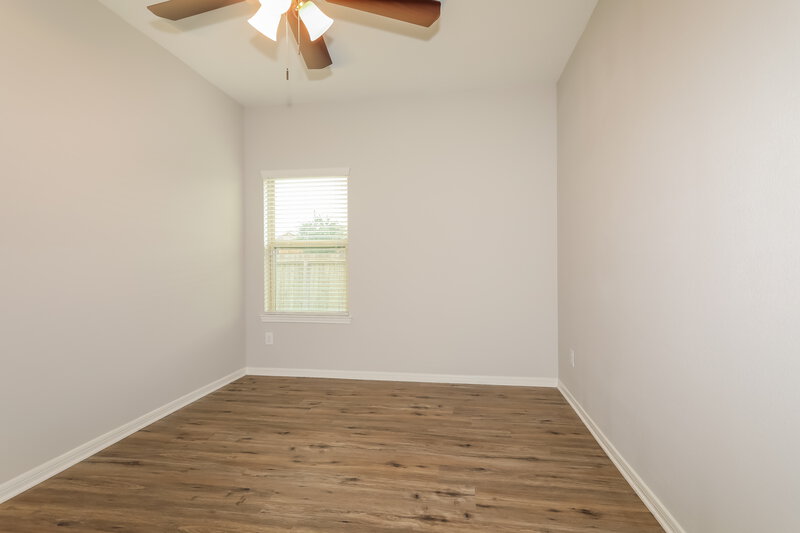 2,425/Mo, 23006 Silver Linden Ct Tomball, TX 77375 Bedroom View 2